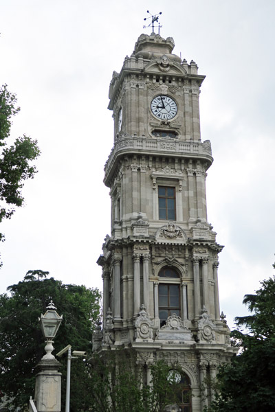 ドルマバフチェ宮殿の時計台